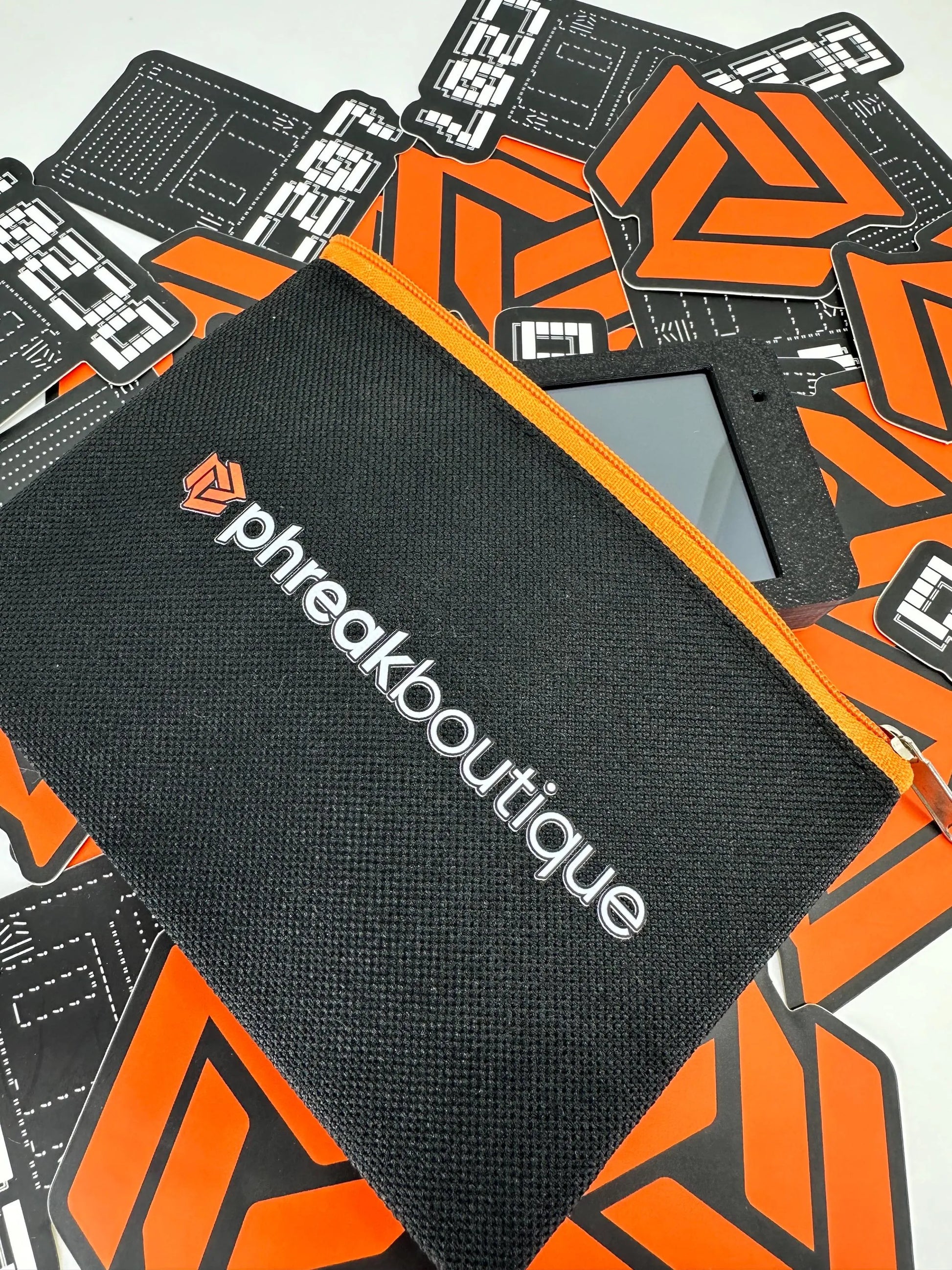 ESP32 Ultra Marauder – Compact WiFi & Bluetooth Analysis Tool – pwnagotchi